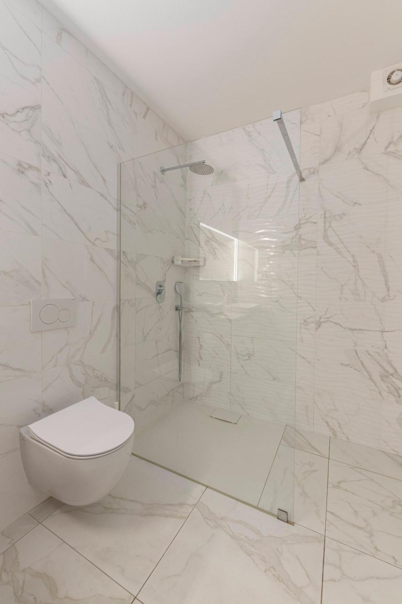 Bright Apartment Копер Екстер'єр фото