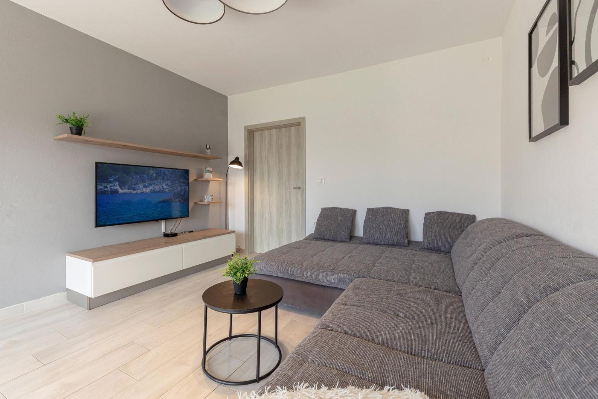Bright Apartment Копер Екстер'єр фото